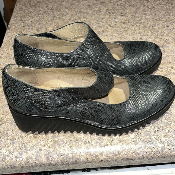 Fly London Mary Jane wedges - Picture 5 of 11